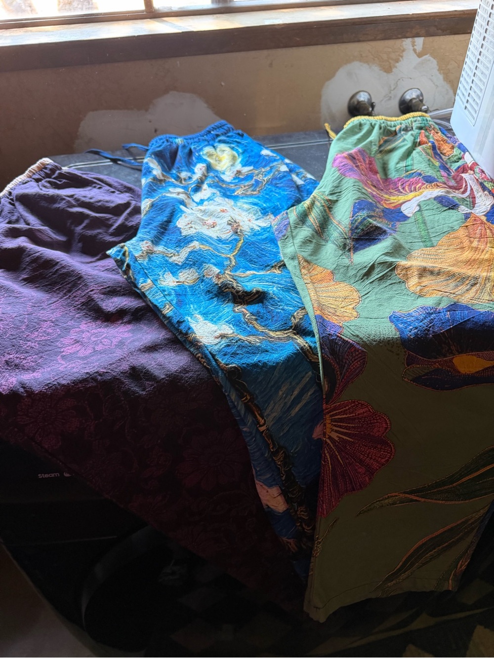 All 3 pair for 65$ Ladies Green Floral Elastic Waist Harem Pants new never worn - Picture 4 of 6